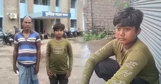 ঋণের টাকায় কেনা ভ্যান চুরি; জীবিকার সম্বল হারিয়ে দিশাহারা কিশোর